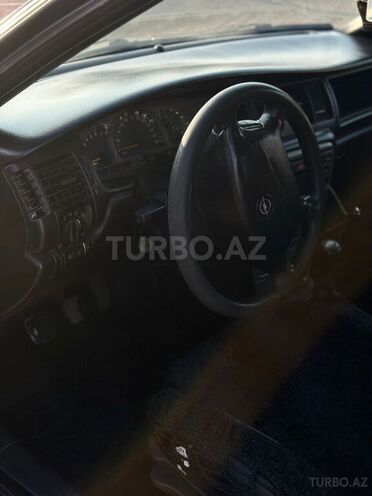Opel Vectra-18