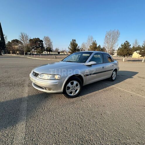 Opel Vectra-8