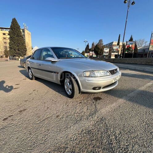 Opel Vectra-9