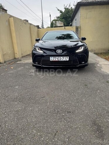 Toyota Camry-12