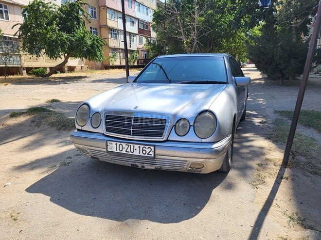 Mercedes E 230 1996, 490,000 km - 2.3 л - Sumqayıt