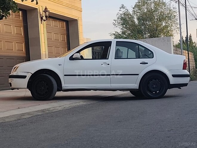 Volkswagen Bora 2001, 250,000 km - 2.0 l - Bakı