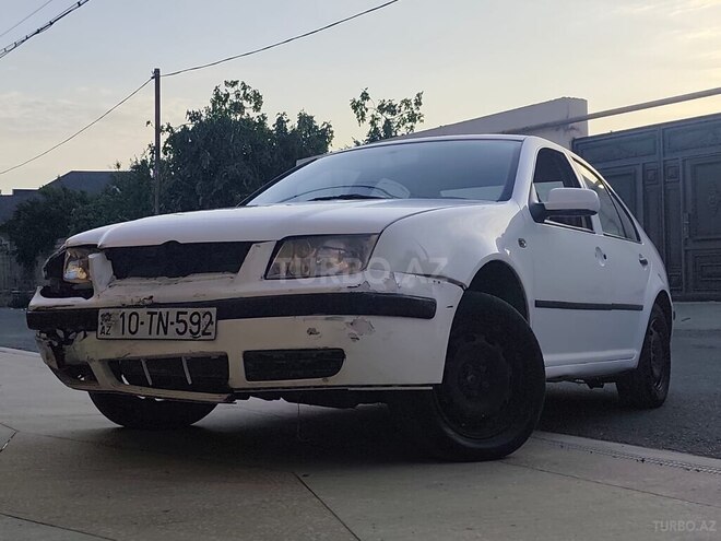 Volkswagen Bora 2001, 250,000 km - 2.0 l - Bakı