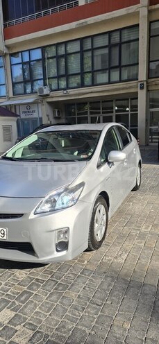 Toyota Prius-4