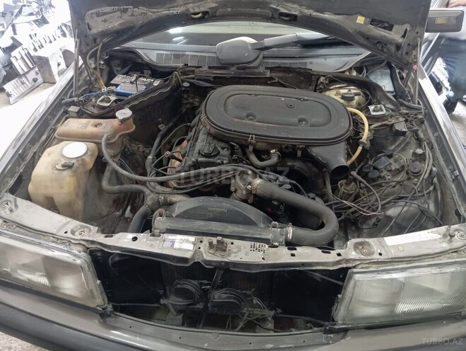 Mercedes 190 1990, 321,000 km - 2.0 л - Bakı