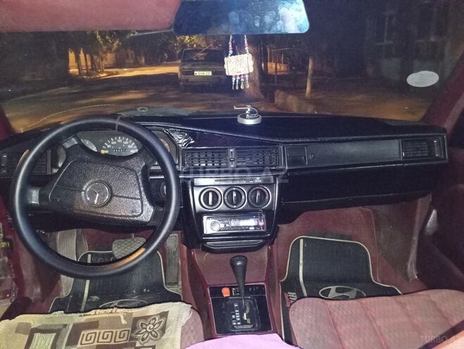Mercedes 190 1990, 236,000 km - 2.0 l - Bakı