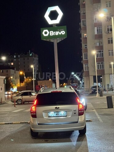 Kia  2009, 332,418 km - 1.6 l - Bakı