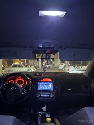 Kia  2009, 332,418 km - 1.6 l - Bakı