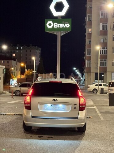 Kia  2009, 332,418 km - 1.6 l - Bakı