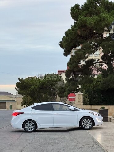Hyundai Avante 2014, 216,000 km - 1.6 л - Bakı