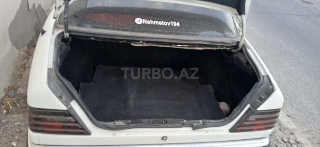 Mercedes E 200 d 1989, 498,086 km - 2.0 l - Bakı