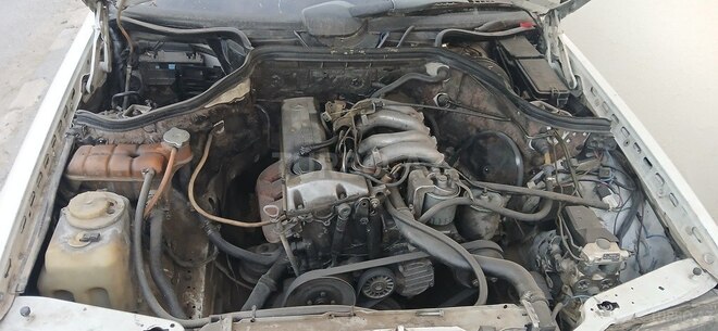 Mercedes E 200 d 1989, 498,086 km - 2.0 l - Bakı