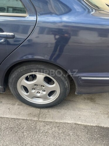 Mercedes E 220 d 2000, 220,000 km - 2.2 л - Bakı