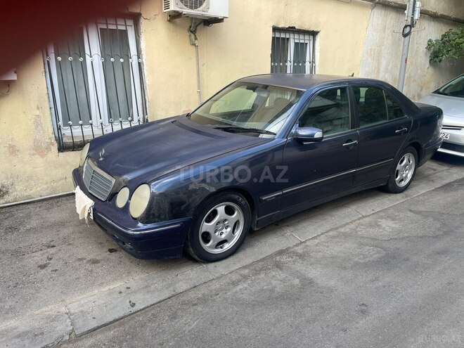 Mercedes E 220 d 2000, 220,000 km - 2.2 л - Bakı
