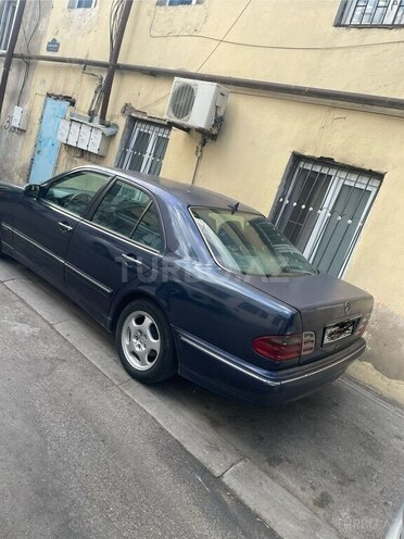 Mercedes E 220 d 2000, 220,000 km - 2.2 л - Bakı