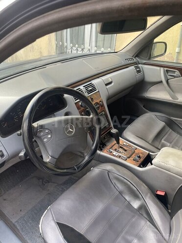 Mercedes E 220 d 2000, 220,000 km - 2.2 л - Bakı