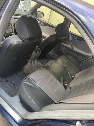 Mercedes E 220 d 2000, 220,000 km - 2.2 л - Bakı