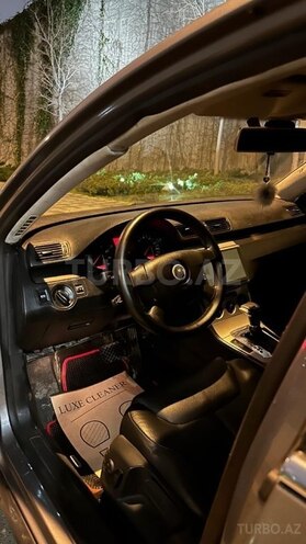 Volkswagen Passat 2005, 272,000 km - 2.0 л - Bakı