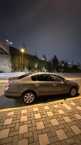 Volkswagen Passat 2005, 272,000 km - 2.0 л - Bakı