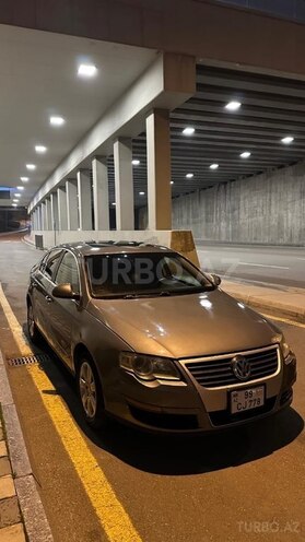 Volkswagen Passat 2005, 272,000 km - 2.0 л - Bakı