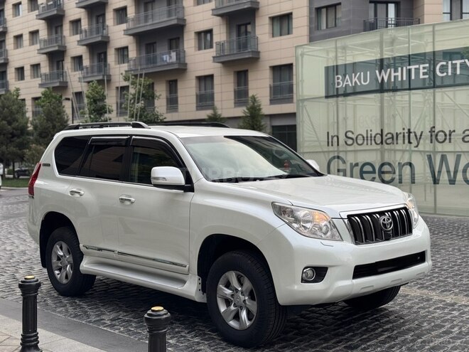 Toyota Land Cruiser Prado-6