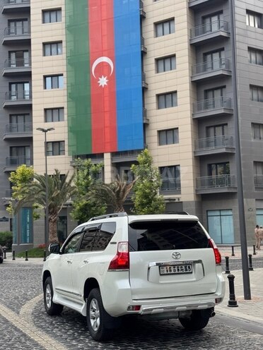 Toyota Land Cruiser Prado-10