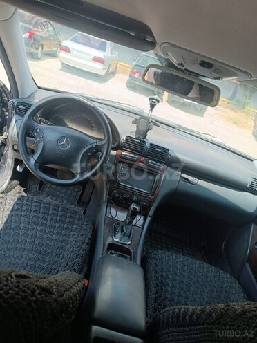 Mercedes C 240-6