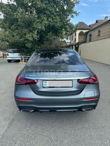 Mercedes E 300 de-2