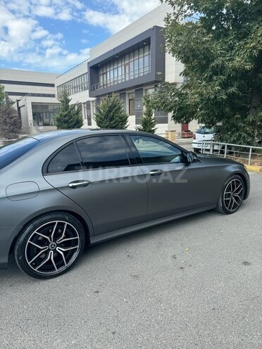 Mercedes E 300 de-4