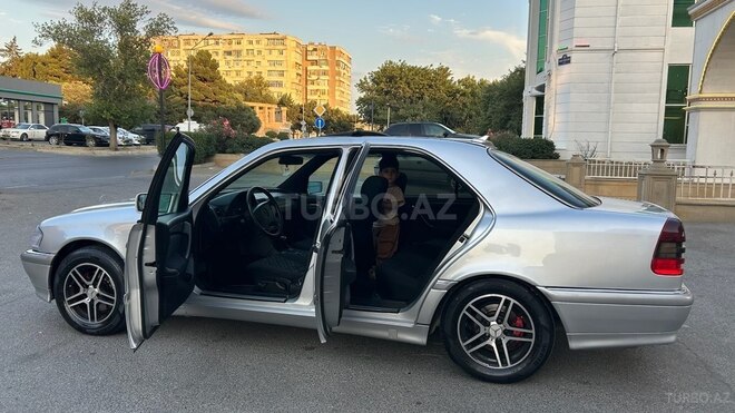 Mercedes C 200 1998, 427,000 km - 2.0 l - Bakı