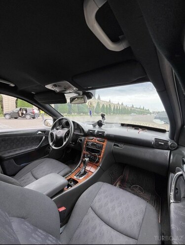 Mercedes C 200 2000, 239,000 km - 2.0 л - Gəncə