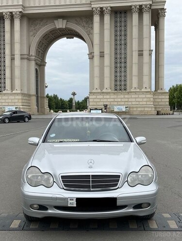 Mercedes C 200 2000, 239,000 km - 2.0 л - Gəncə
