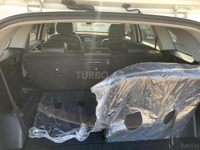 Kia Sorento-13