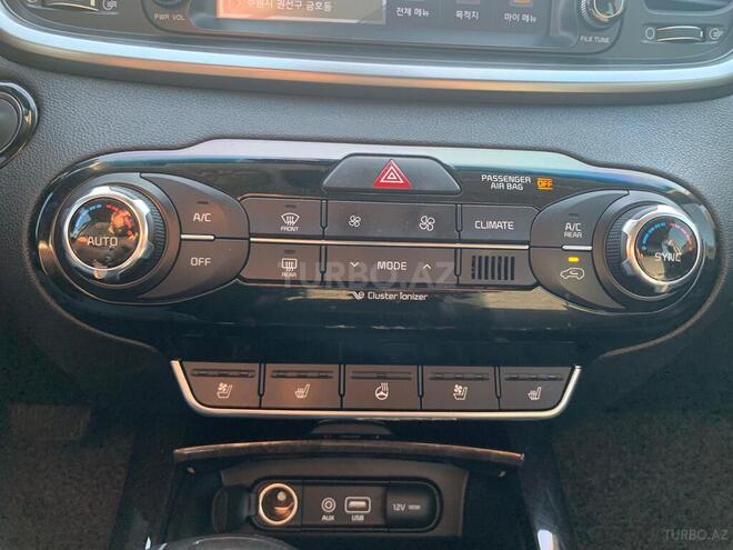 Kia Sorento-9