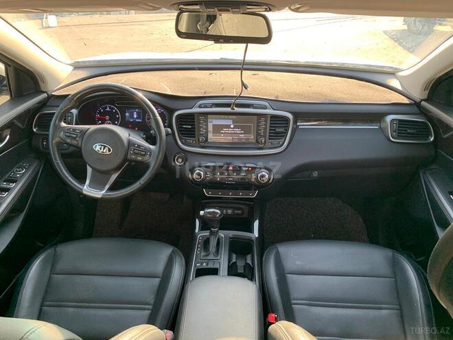 Kia Sorento-4