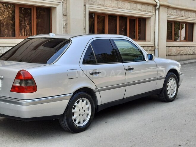 Mercedes C 180 1995, 350,000 km - 1.8 l - Gəncə