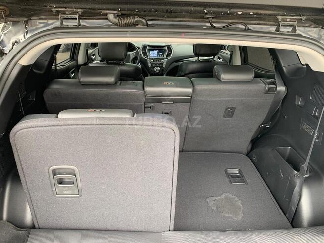 Hyundai Santa Fe-15