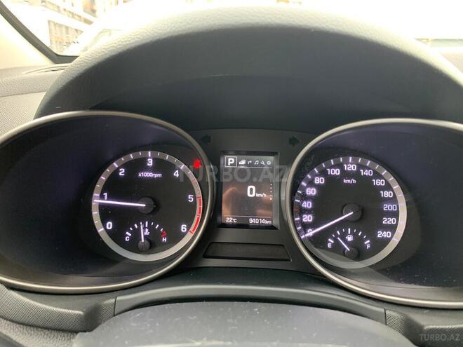 Hyundai Santa Fe-5