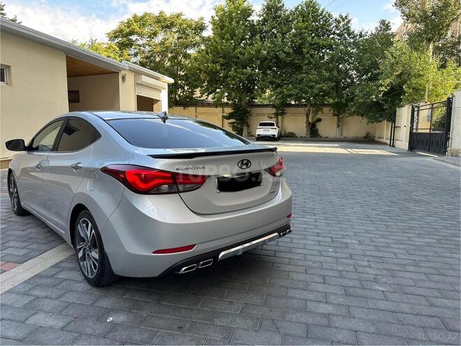 Hyundai Elantra 2015, 138,120 km - 1.8 л - Bakı