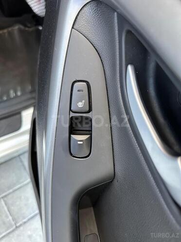 Hyundai Elantra 2015, 138,120 km - 1.8 л - Bakı