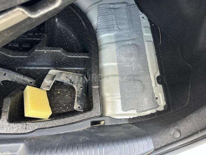 Hyundai Elantra 2015, 138,120 km - 1.8 л - Bakı