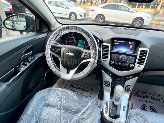Chevrolet Cruze-10