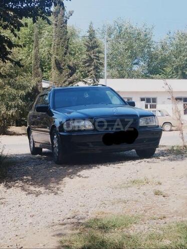 Mercedes C 220 d 1999, 300,000 km - 2.2 l - Saatlı