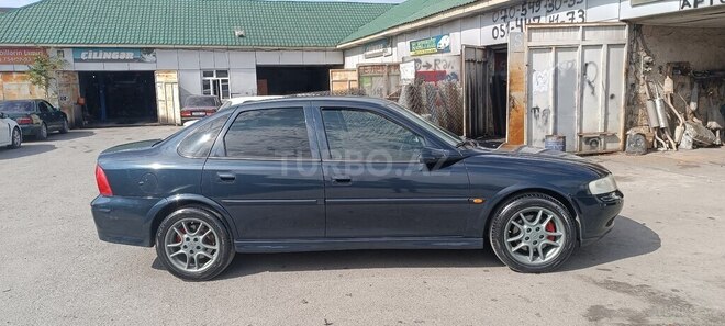 Opel Vectra 2001, 540,000 km - 1.6 l - Qəbələ