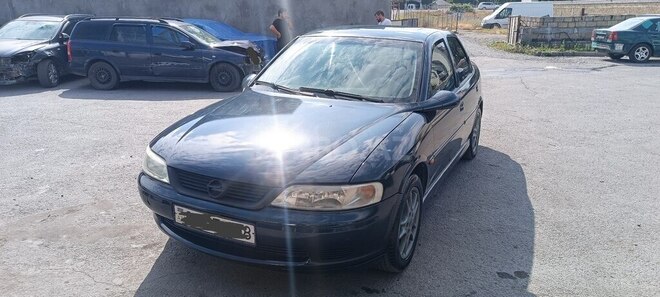 Opel Vectra 2001, 540,000 km - 1.6 l - Qəbələ