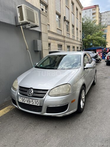Volkswagen Jetta-1
