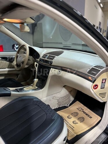 Mercedes E 240 2005, 305,005 km - 2.6 l - Sumqayıt