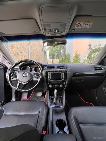 Volkswagen Jetta-6