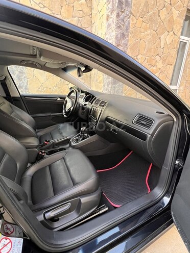 Volkswagen Jetta-8