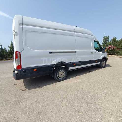 Ford Transit-9